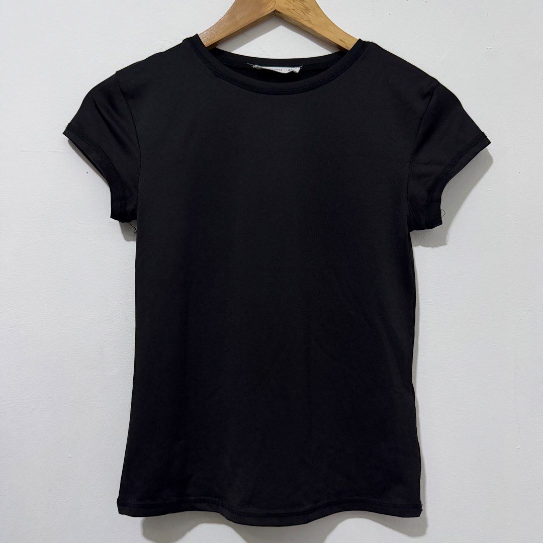 Terranova Tshirt S-M (Category: Shirts) located in Caloocan City. Submitted by _gmjs (Listing ID 1434893180, Image 1). Description: .