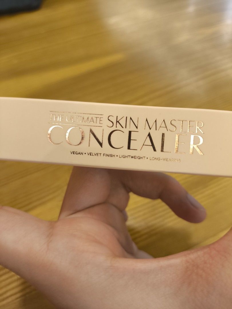 Teviant Light 3.2 concealer (Category: Makeup) located in Makati City. Submitted by ilymove (Listing ID 1434905894, Image 1). Description: regret buying. used once selling right after being bought..