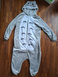 (Category: ) located in . Submitted by burntfishball (Listing ID 1434966343, Image 1). Description: .