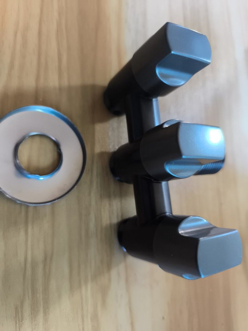 Triple Angle Valve (Category: Everything Else Others) located in Cavite. Submitted by Combiishop (Listing ID 1434814263, Image 2). Description: - Triple angle valve - Three outlets - Decorative ring - Dark metallic finish - Made of metal - Visible threads - Ideal for plumbing applications.