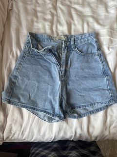(Category: ) located in . Submitted by nyf04 (Listing ID 1434807417, Image 1). Description: .