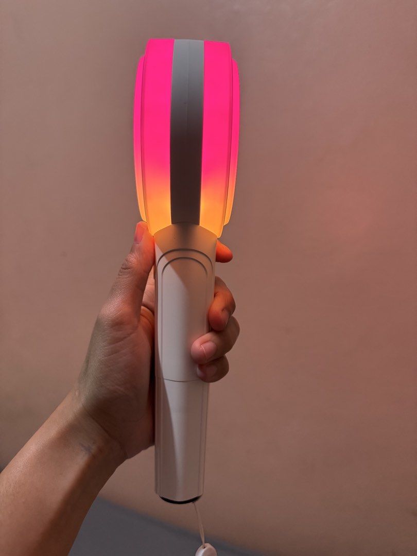 TWICE Official Light Stick ver.3 [ Candybong Infinity ] (Category: K-Wave Merchandise) located in Manila. Submitted by riveracml (Listing ID 1434812682, Image 3). Description: -Used once during Twice 5th World Tour Ready to Be in Bulacan last October 1, 2023 -Includes a wrist strap and comes with its original box. -With proof of purchase -Freebie: Twice Light Stick Strap.