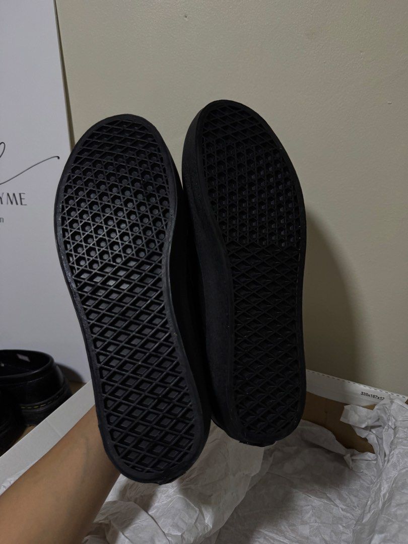 Vans Skate Loafer Black (Category: Casual Shoes) located in Subic. Submitted by cherrylaym (Listing ID 1434991774, Image 3). Description: - Black Vans Skate Loafer - Size: 11.0 - Comes with original box - Classic waffle sole - Black color with leather-like finish.