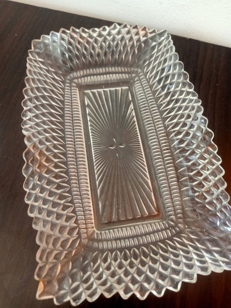 Vintage 1950s Rectangular Glass Tray (Category: Other Kitchenware & Tableware) located in Las Pinas. Submitted by the_recycle_shop (Listing ID 1434855842, Image 3). Description: 9 inches long .