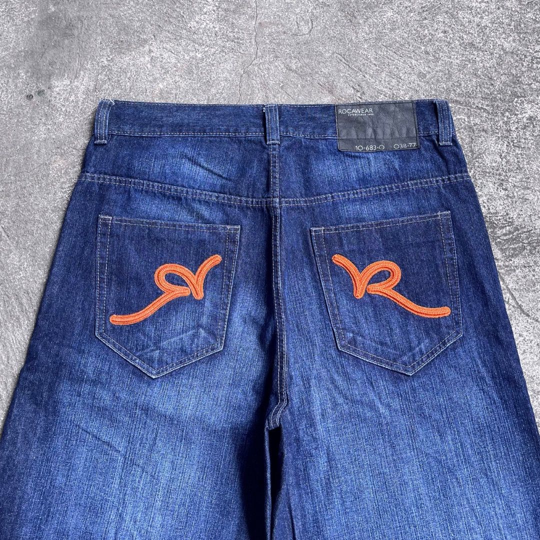Vintage Rocawear Blue Denim Shorts (Category: Shorts) located in Quezon City. Submitted by ykgdrip (Listing ID 1434842013, Image 3). Description: Excellent Condition waist: 36 length: 28 leg opening: 13 Issue: none.