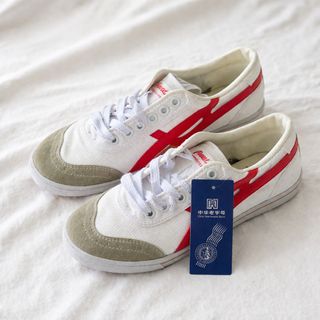 (Category: ) located in . Submitted by mayusu88 (Listing ID 1434685339, Image 1). Description: .