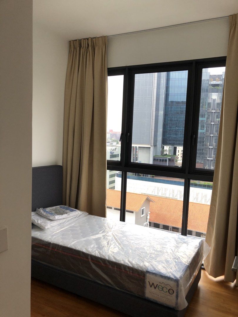 FREE single sized bed set