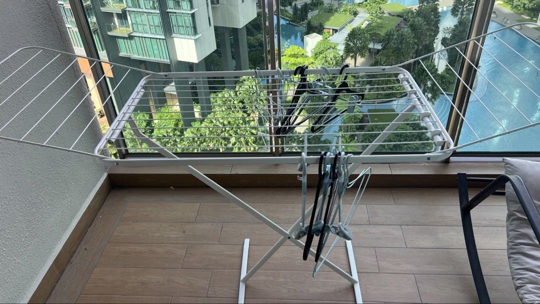 White Clothes Drying Rack439490496819384321