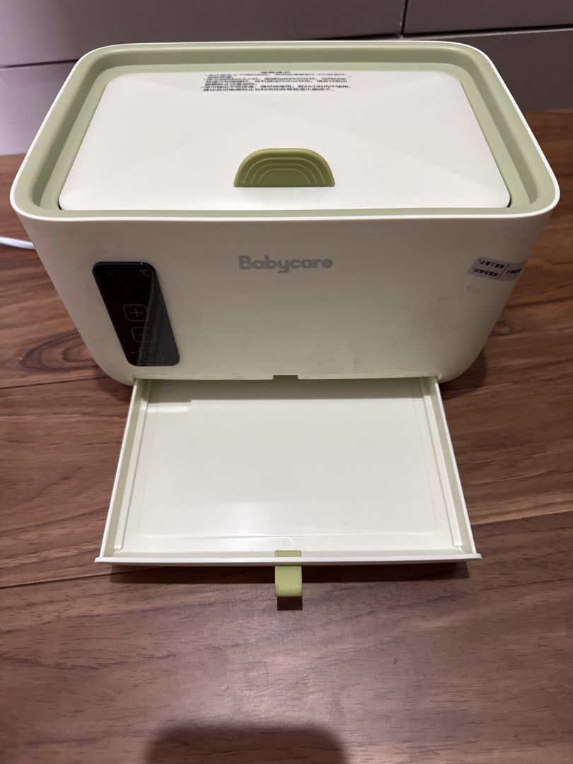 Wipes Warmer (Category: Diapers & Baby Wipes) located in Caloocan City. Submitted by tidyhome.ph (Listing ID 1434852418, Image 3). Description: - Babycare wipes warmer - Color: green -light used - Features: - can heat up your wipes for the comfort of the baby! .