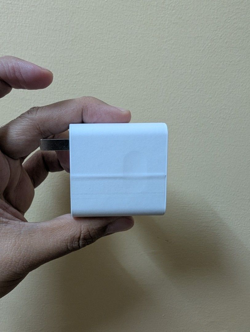 66w Charger set for Huawei (Category: Chargers & Cables) located in Quezon City. Submitted by unboxingtito (Listing ID 1435079163, Image 2). Description: Brand new and unused.
