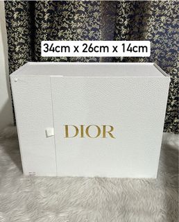 (Category: ) located in . Submitted by box.luxebycheng (Listing ID 1435058888, Image 1). Description: .