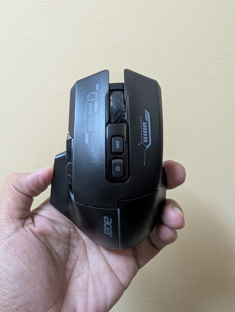 Acer OMW950 PLUS Wireless Gaming Mouse (Category: Mouse & Mousepads) located in Quezon City. Submitted by unboxingtito (Listing ID 1435078881, Image 2). Description: Brand new and unused .