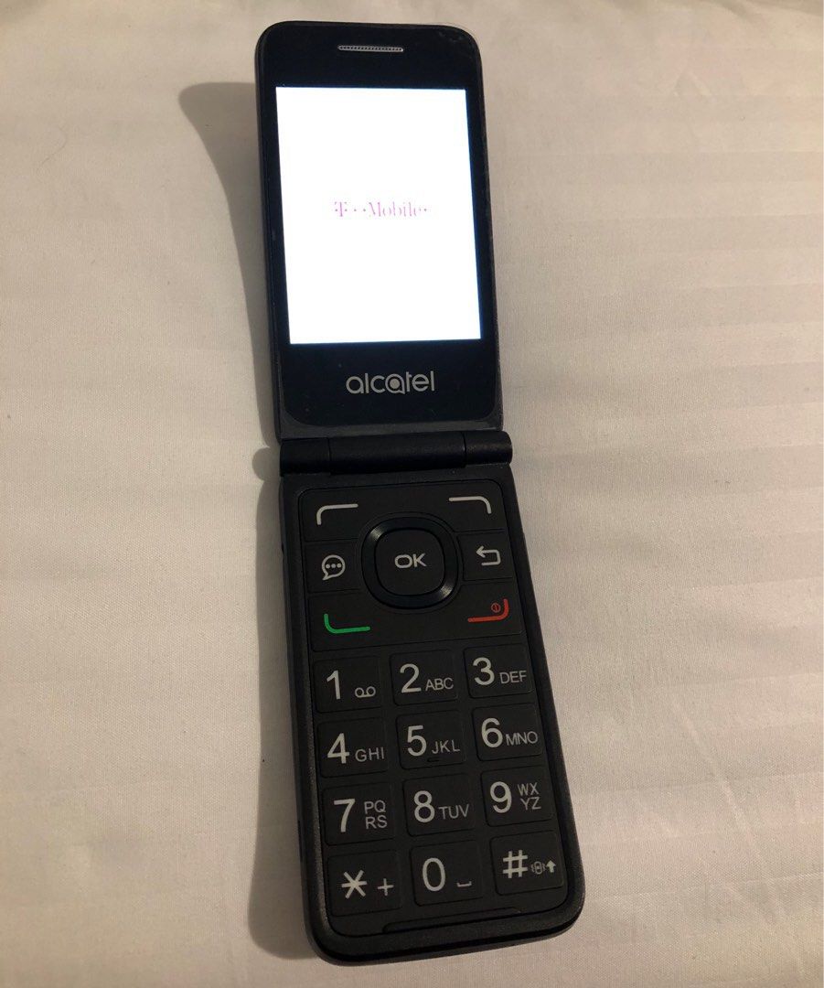 Alcatel Go Flip 4044w Blue (Category: Android Others) located in San Jose del Monte. Submitted by mm_ch (Listing ID 1329053445, Image 1). Description: Alcatel note: phone has wifi but cannot install social media such as ig, fb, messenger, nor twitter. basic phone lang for calls and texts. but this phone can be used as a wifi hot spot though. pwedeng mag music pwedeng lagyan ng micro sd card 3.5mm headphone jack Operating System: KaiOS expandable 