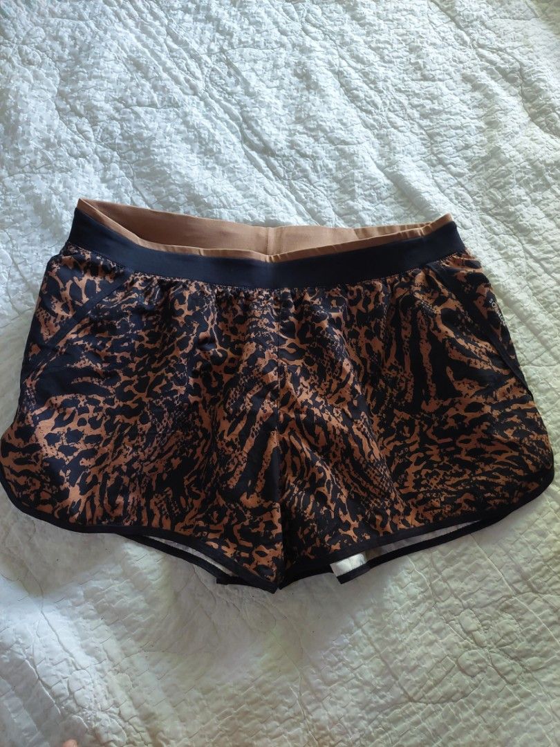 Decathlon Animal Printed Shorts (Category: Shorts) located in Governor Generoso. Submitted by cma_rarefitph (Listing ID 1435066523, Image 1). Description: - Stylish animal print shorts - Comfortable elastic waistband with contrasting trim - Lightweight material, ideal for warm weather - Size 2 tag.