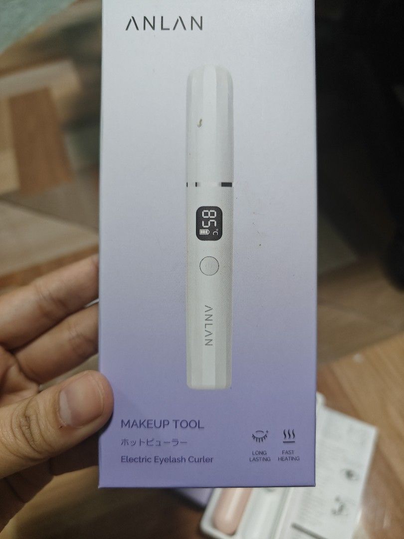 Anlan Eyelash curler & Eye massager (Category: Face Care) located in Caloocan City. Submitted by boldforest-4909b5 (Listing ID 1435110604, Image 2). Description: Bundle for only 1200 pesos just check the price in orange app if magkano yan each good working condition bihira nagamit..