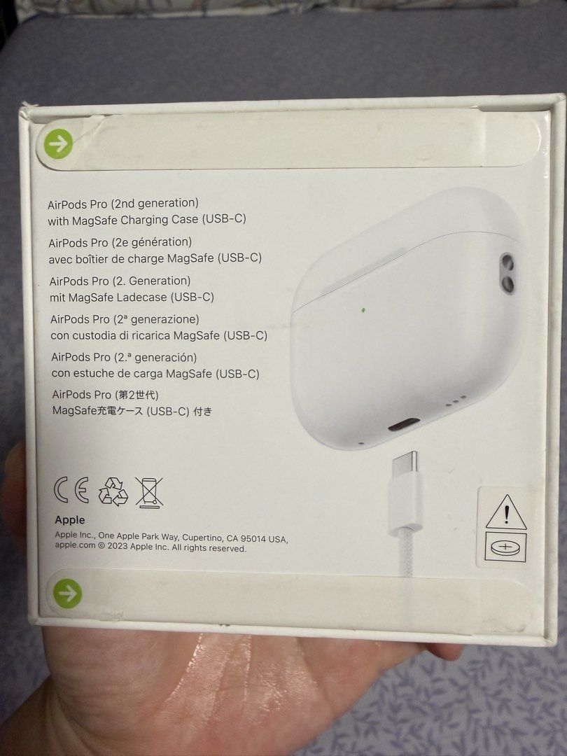 Apple Airpods Pro 2 Brandnew (Category: Other Gadgets) located in Manila. Submitted by tw.declutters (Listing ID 1434999683, Image 2). Description: .