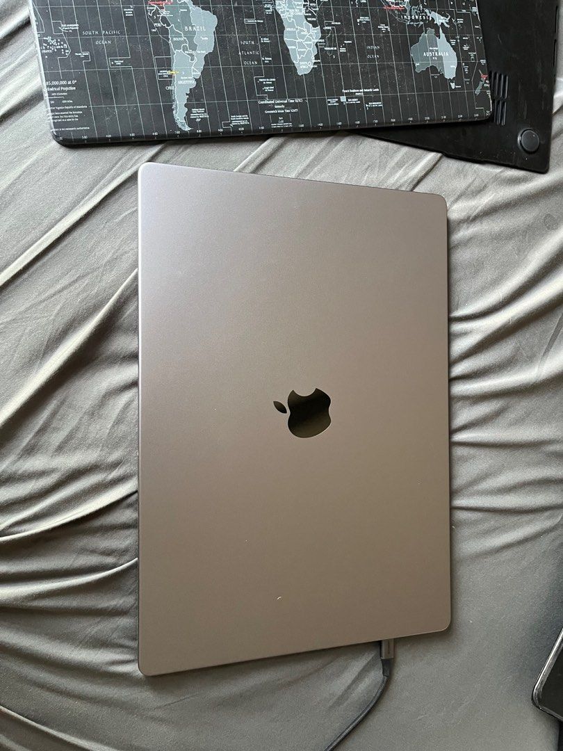 Apple MacBook Pro 16-inch (2021) - M1 Max440098731559505922