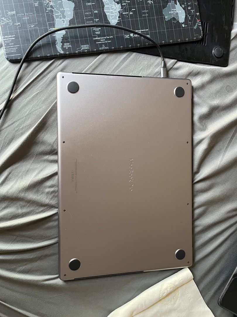 Apple MacBook Pro 16-inch (2021) - M1 Max440098731559505921