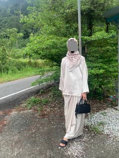 (Category: ) located in . Submitted by farhanarahamat (Listing ID 1435088039, Image 1). Description: .