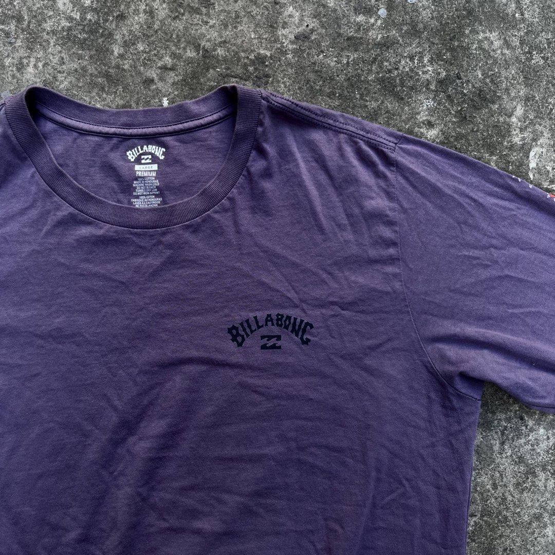 Billabong Long Sleeve Shirt (Category: Tshirts & Polo Shirts ) located in Manila. Submitted by michaellam55567 (Listing ID 1435130803, Image 2). Description: BILLABONG LONGSLEVEE COMPLETE TAGS SIZE:22 BY 28 COLOR RATW:9/10 ISSUE:NONE.