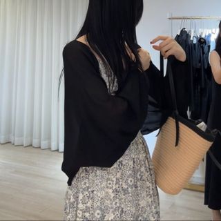 (Category: ) located in . Submitted by clothes.addiction (Listing ID 1435000158, Image 1). Description: .
