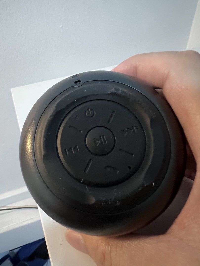 Bluetooth speaker440437945685790724