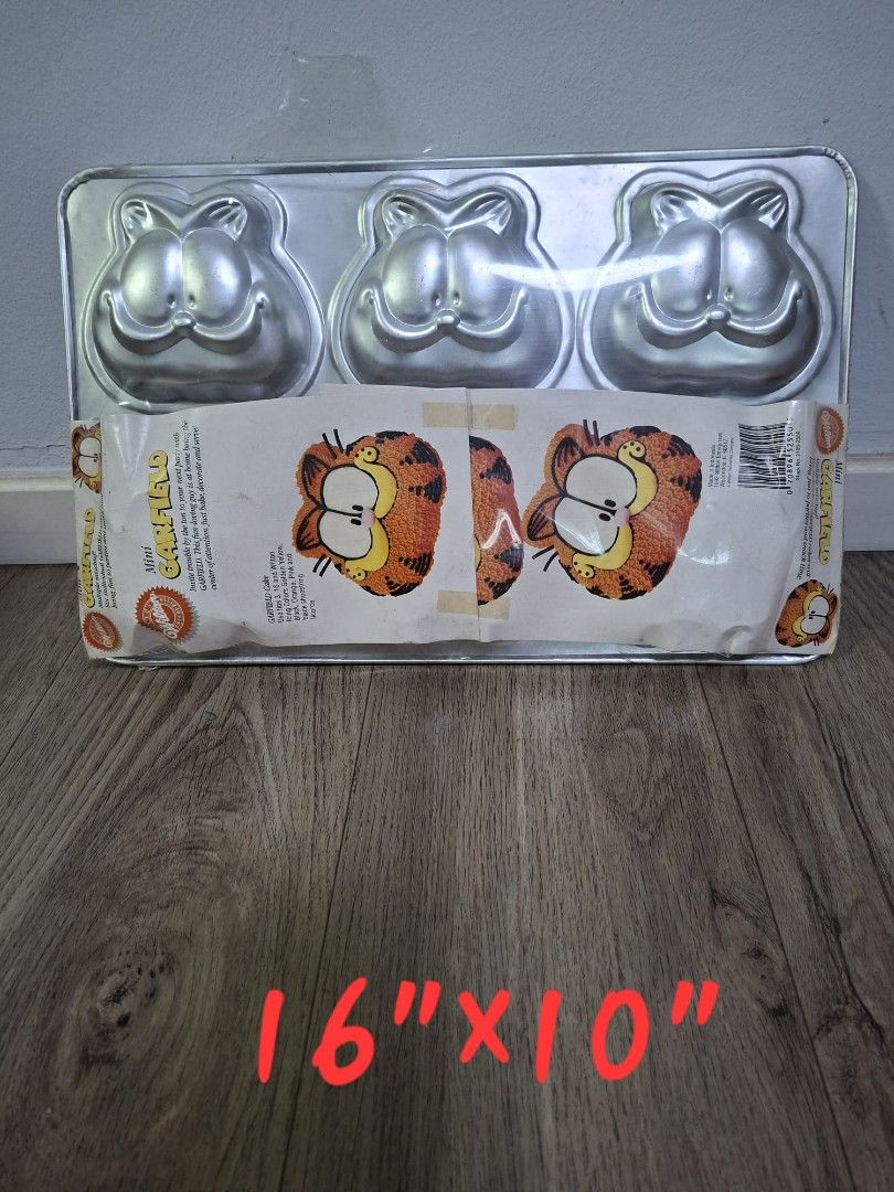 Cake Pans / Jelly molds440173902389596161