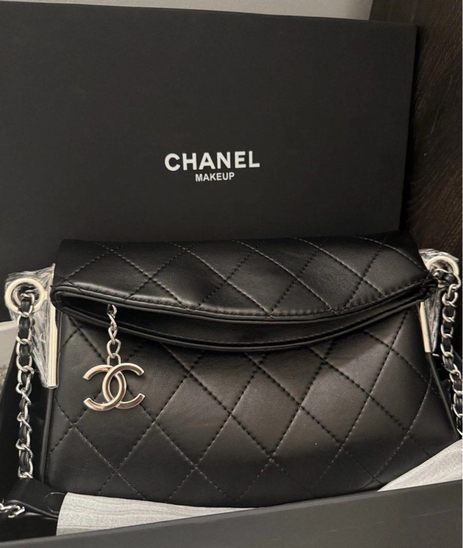 CC Japan sourced (Category: Luxury Bags & Wallets) located in Caloocan City. Submitted by rareshark.a23e26 (Listing ID 1435006568, Image 1). Description: .