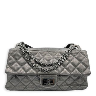 (Category: ) located in . Submitted by carousellluxury (Listing ID 1435090447, Image 1). Description: .