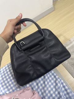 (Category: ) located in . Submitted by thehwardrobe (Listing ID 1435135804, Image 1). Description: .