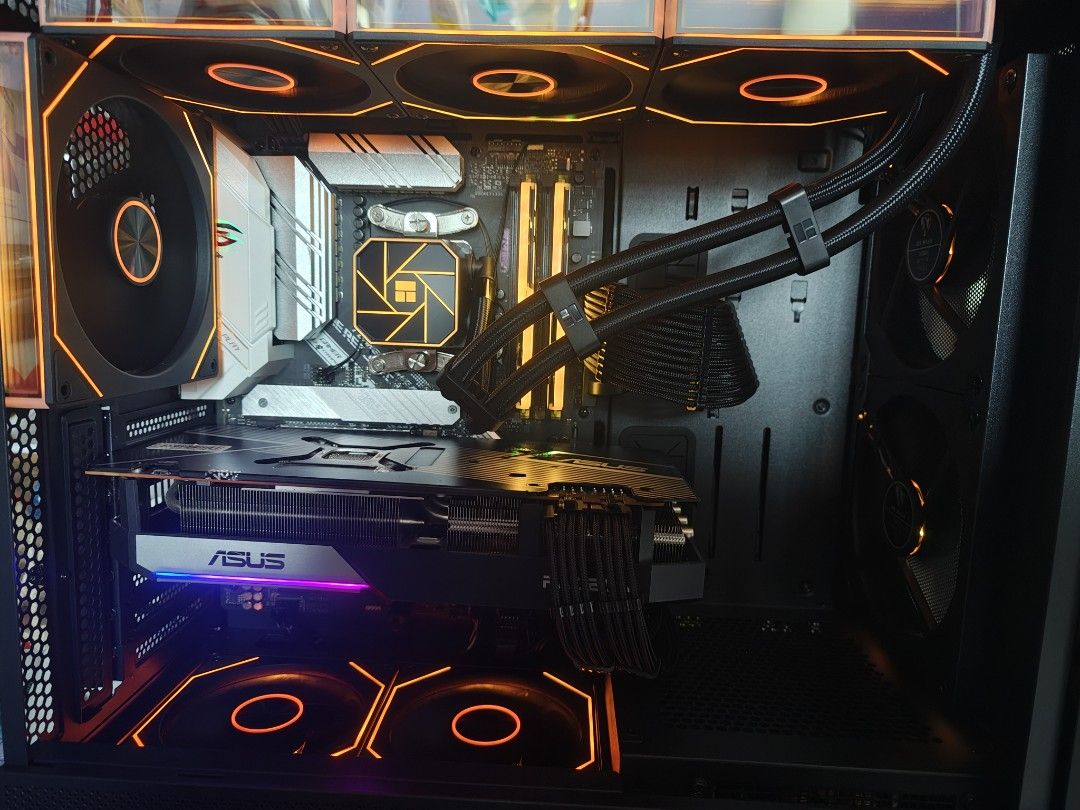 Custom Gaming Desktop.440212367156203520