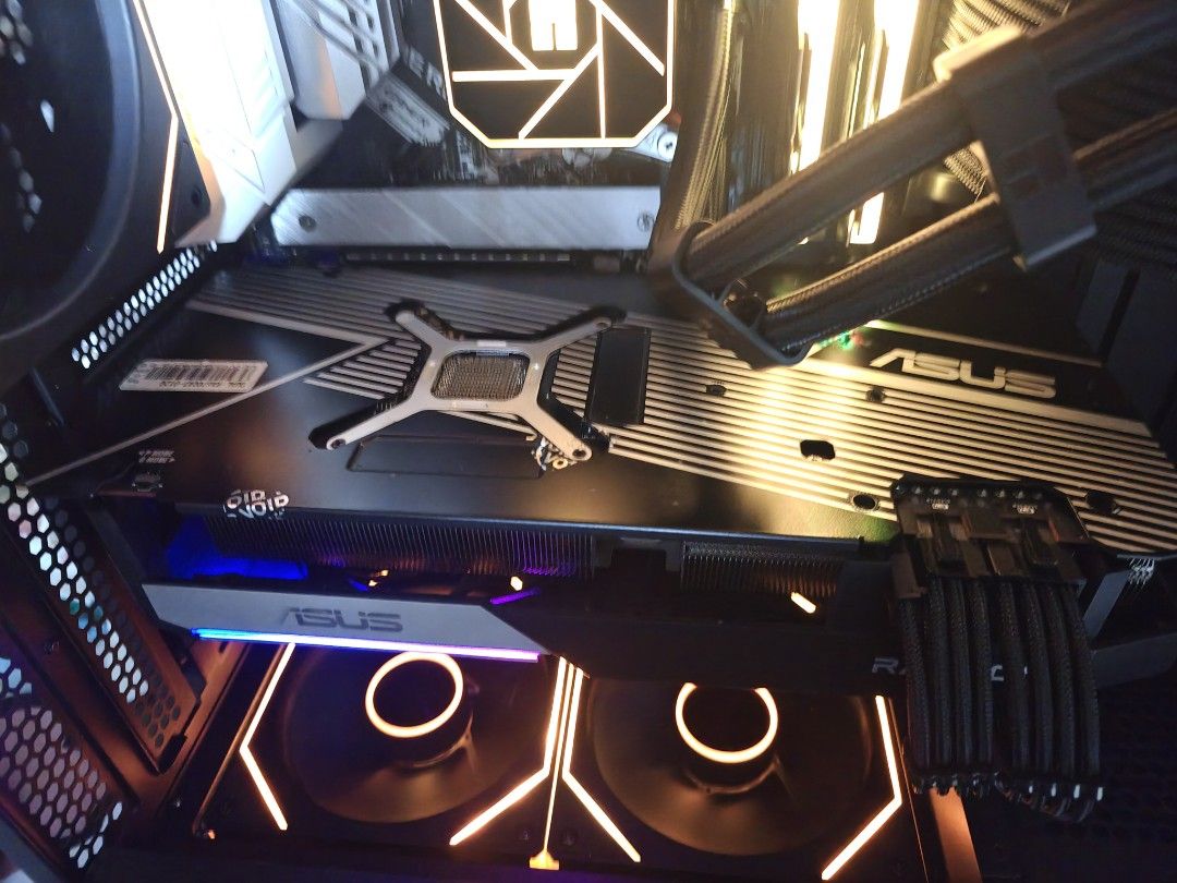Custom Gaming Desktop.440212367156203521