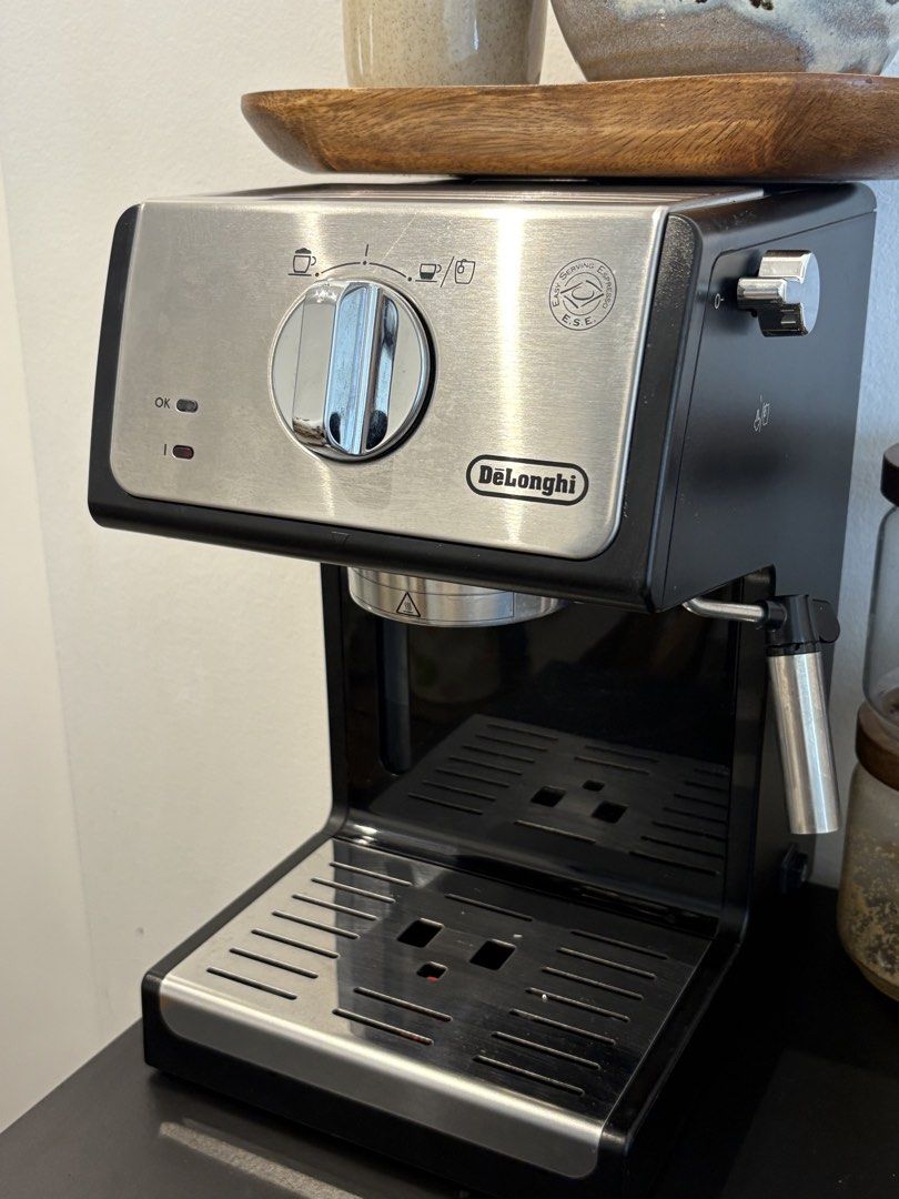 DELONGHI Espresso Machine (Category: Coffee Machines & Makers) located in Quezon City. Submitted by nixxxxft (Listing ID 1435054991, Image 2). Description: 🤍 Item Details Brand: Delonghi Item: Espresso Machine Check Anson’s listing for more details: https://ansons.ph/product/delonghi-ecp-35-31-pump-espresso-coffee-machines/ Includes: Machine Portafilter and single and double basket Tamper Manual 🤍 Price Date Purchased: June 2025 (less than 1 ye
