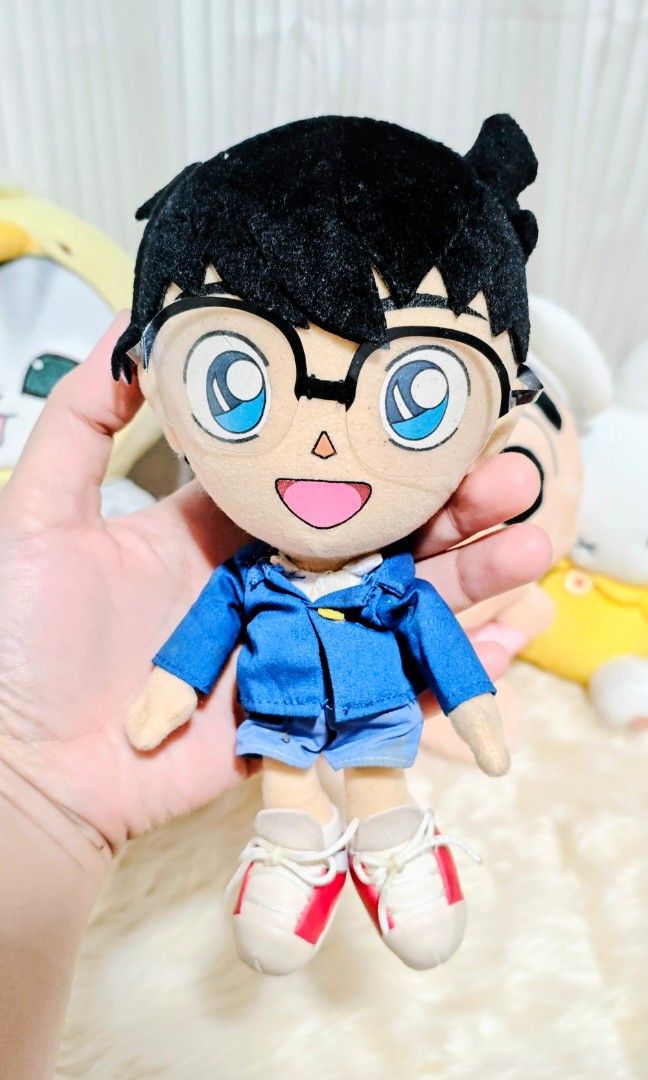 DETECTIVE CONAN (VINTAGE) (Category: Comics & Manga) located in Manila. Submitted by yourfavoritethings7 (Listing ID 1435087722, Image 1). Description: .