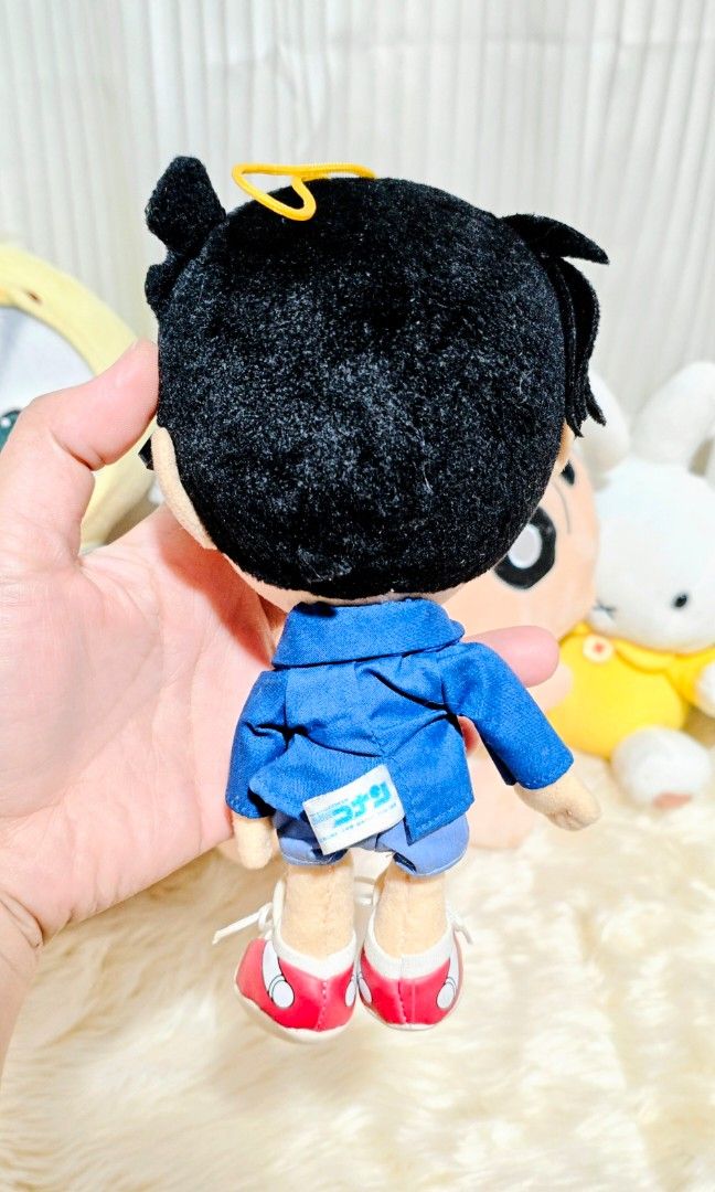 DETECTIVE CONAN (VINTAGE) (Category: Comics & Manga) located in Manila. Submitted by yourfavoritethings7 (Listing ID 1435087722, Image 2). Description: .