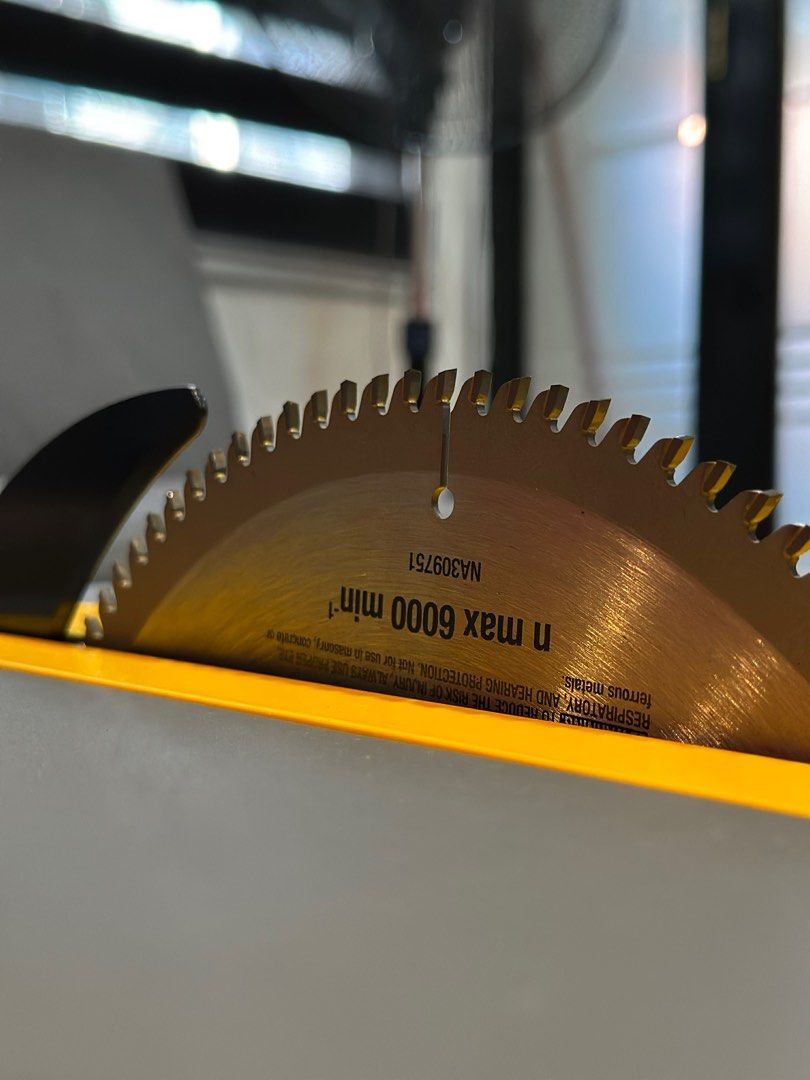 DEWALT Jobsite Table saw DWE7492 (Category: Home Improvement Tools & Accessories) located in Makati City. Submitted by rjs.viii (Listing ID 1435078128, Image 3). Description: Comes with: -Dewalt DWA102100W 10” Blade 100T (Wood) - Milescraft Grabber PRO Push Block - Box and Manuals - Accessories (Blade Guard, Push Sticks, Wrenches, Miter and Fence) Complete Set. Magtatabas ka nalang NOTE: Used only once para hindi lang siya mastock. Bought this a 