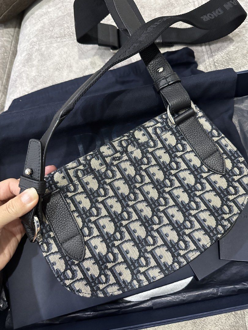 Dior saddle (Category: Sling Bags) located in Johor Bahru. Submitted by twching (Listing ID 1435135708, Image 3). Description: Dior saddle messenger bag Authentic - full set with receipt, box, card, paper bag, dust bag condition 9.8/10 very good Retail price Now RM12500 can meet up at Impian Emas JB.