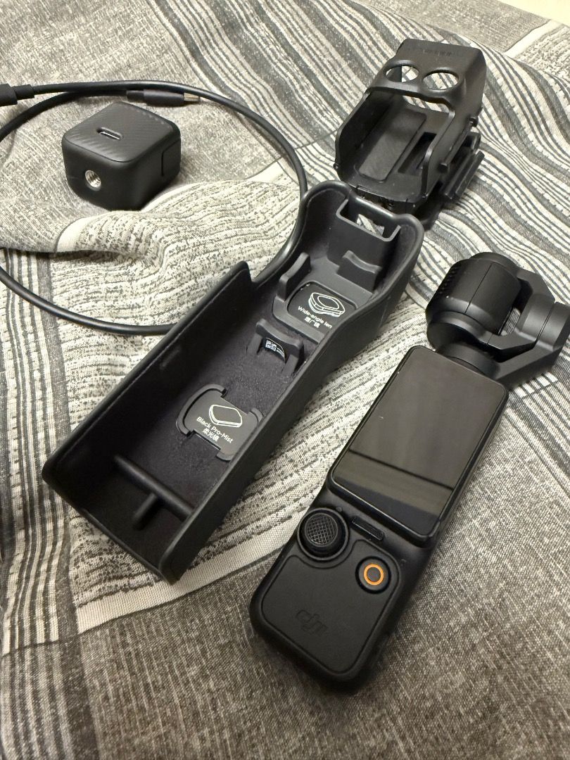 DJI Osmo Pocket 3. (Category: Cameras) located in Quezon City. Submitted by isabelley25 (Listing ID 1435099936, Image 2). Description: DJI OSMO POCKET 2 in very good condition with free SD card. .
