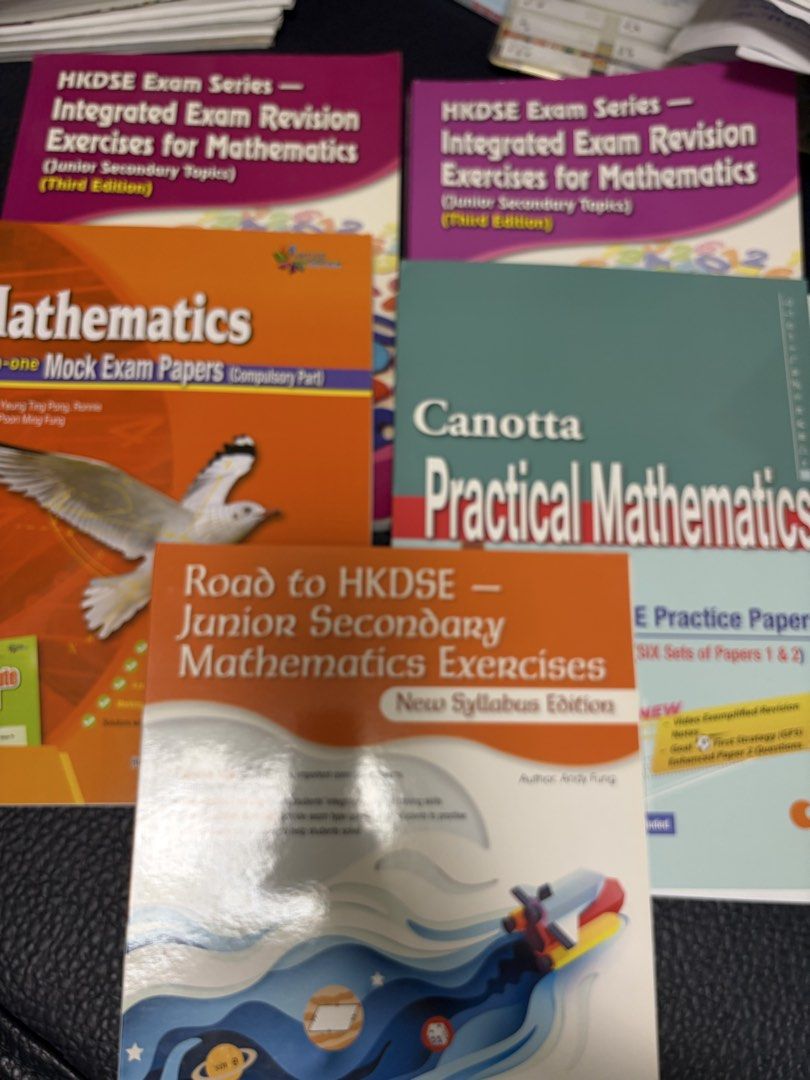 DSE Math exercise （分類：教科書）位於 Hong Kong。 由 d24mnydkht75472 提交（商品編號 1435140868，圖片 2）。簡介： All in one mock exam papers $50 Canntta practical mathematics $50 兀 $40 其他全部$25@1 買多可平。