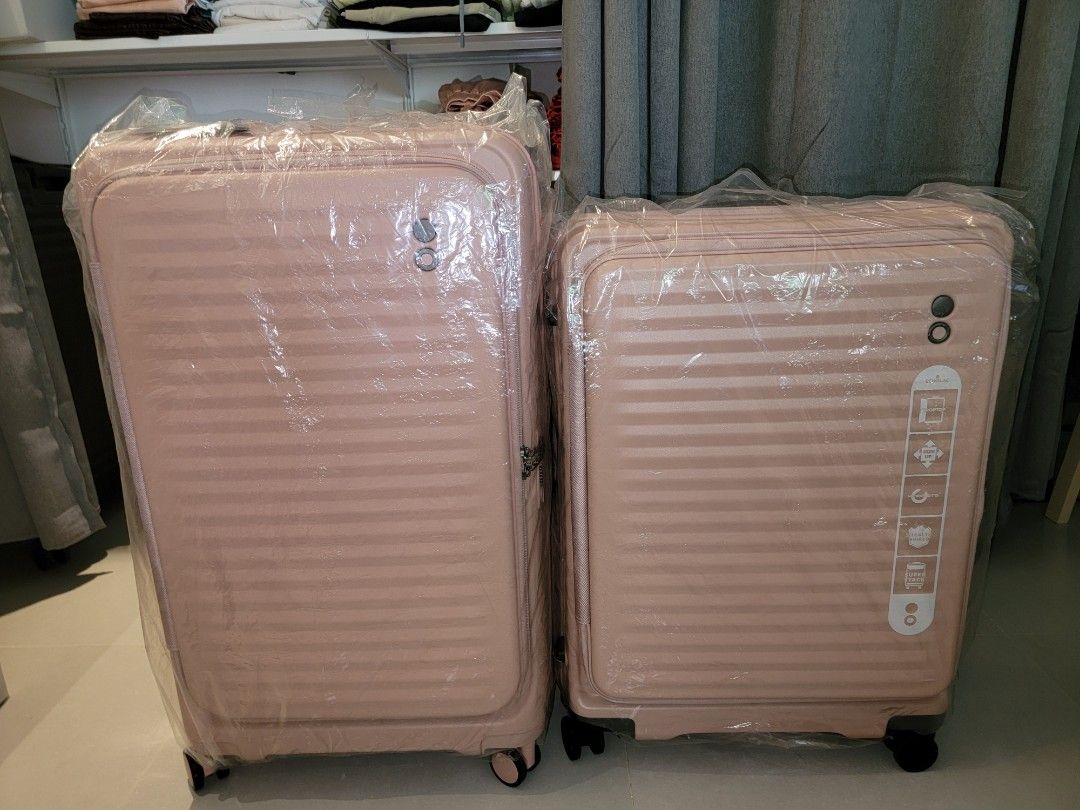 Echolac Celestra Trunk (Category: Luggage) located in Pasig City. Submitted by al_is_war (Listing ID 1435151690, Image 1). Description: brand new Echolac Celestra Trunk 10,000 Echolac Celestra Medium 8,000.