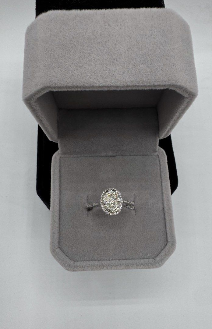 Engagement Diamond Ring (Category: Rings) located in Quezon City. Submitted by thykhloe (Listing ID 1435035611, Image 3). Description: White Gold (Natural Diamond) Ring Size: 7.