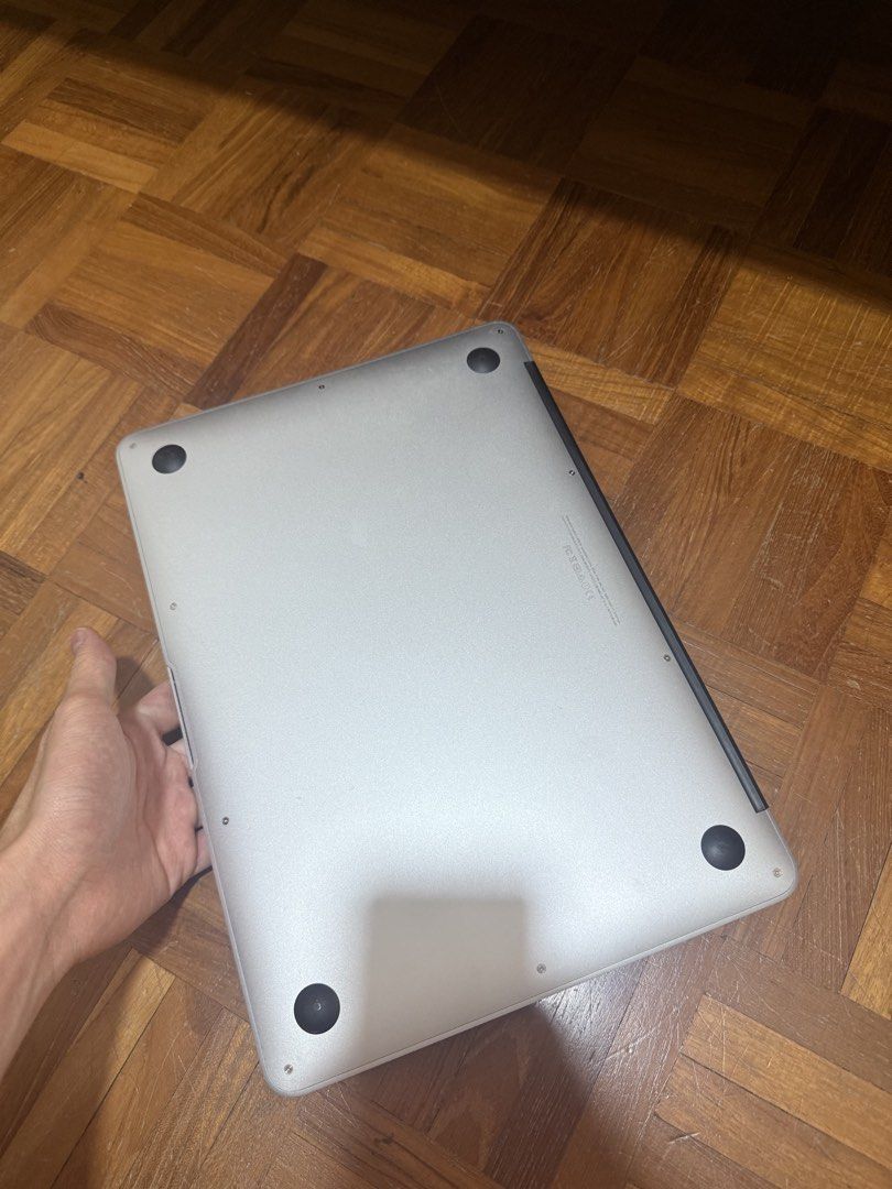 Faulty MacBook Air Early 2015 Laptop440574799302502402