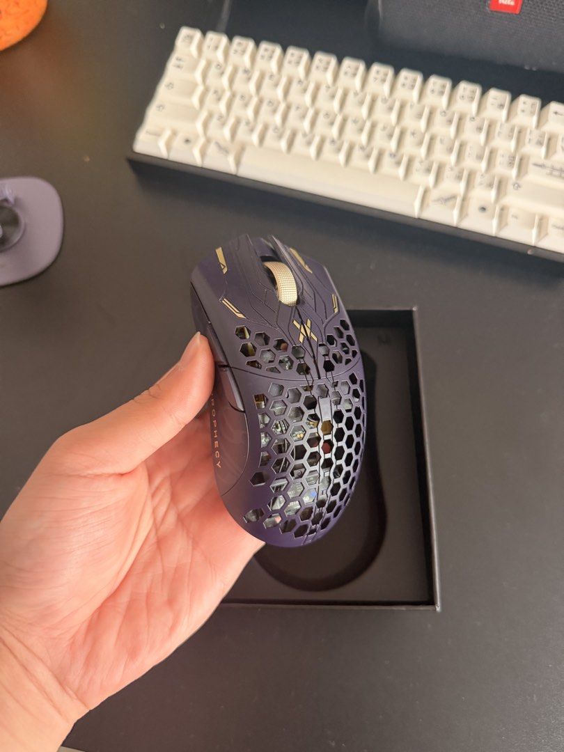 Finalmouse ULX Prophecy Tfue Wireless Mouse (Medium)440116825294131200
