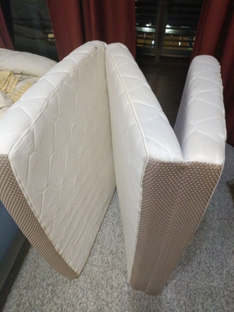 Foldable single bed440483077518807041