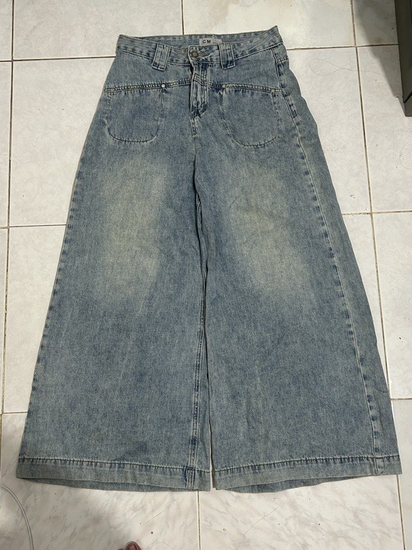 godzilla pants (Category: Jeans) located in Manila. Submitted by meloraye_14 (Listing ID 1435096295, Image 1). Description: godzilla pants w27 41l.