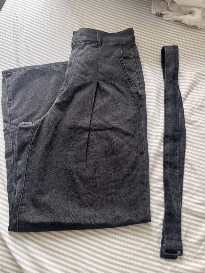 GU Wide Leg Pants with Belt - Gray (Category: Other Bottoms) located in Pasig City. Submitted by kit_cat (Listing ID 1435005141, Image 1). Description: - GU gray wide-leg pants - Size: L - Features: - Pleated front - Matching belt - Elastic waistband (back) - Fabric: Denim-like - Pockets: Two front, one back Note: never been used, just removed the tag for washing. Bought from a pasabuy service based in Japan. .