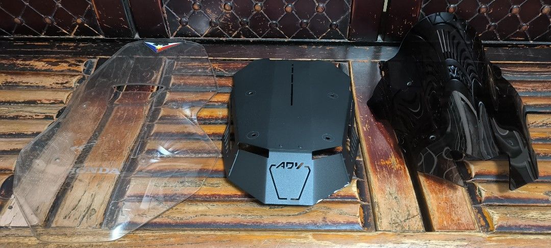 Honda ADV 160 Windshield / Visor Set (Category: Body Parts and Accessories) located in Pateros City. Submitted by von282 (Listing ID 1435003151, Image 1). Description: For Sale as Set 👉🏻 Kindly Read Details Below ☝🏼Honda ADV 160 Visors (all pre loved) 1. Stock Visor Clear - swirl marks, spray marks, sun mark/stain (✔️ no breaks or Basag part) 2. Metal Visor - paint peeling on bottom part ( ✔️no dents or breaks) 3. Tinted Visor - Swirls marks (