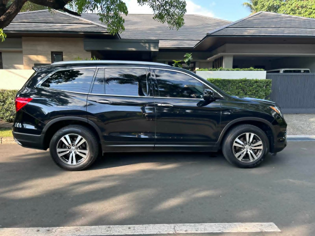 Honda Pilot (Category: Used Cars) located in Makati City. Submitted by rjcmrealestate (Listing ID 1435014027, Image 3). Description: 2016 Honda Pilot 3.5 V6 📍 Location: Metro Manila ✅ Low Mileage - 36,800KM ✅ 3.5L V6 - Smooth, power, reliable ✅ Automatic Transmission ✅ Very well maintained - excellent condition ✅ Spacious 7-8 seater - perfect family SUV ✅ all original / No major issue 💡 WHY THIS UNIT STAND OUT? • Extreme low mileage for its yea