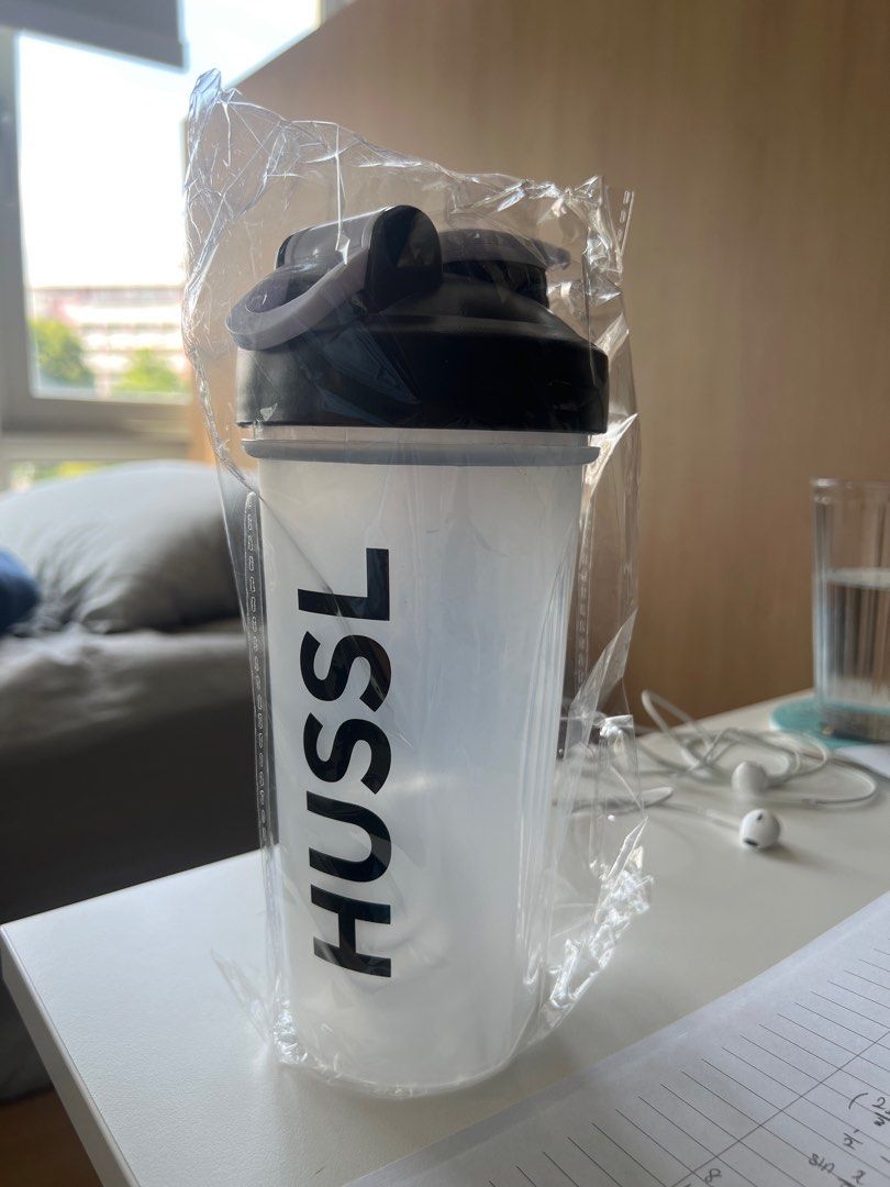 Hussl Shaker Bottle - Brand New440176757190184960