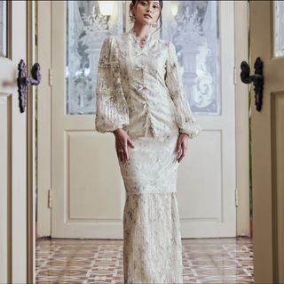 (Category: ) located in . Submitted by shopwithfazira95 (Listing ID 1435166028, Image 1). Description: .